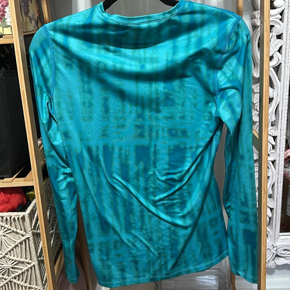 Under Armour activewear tie-dye long sleeve top - Picture 6 of 6